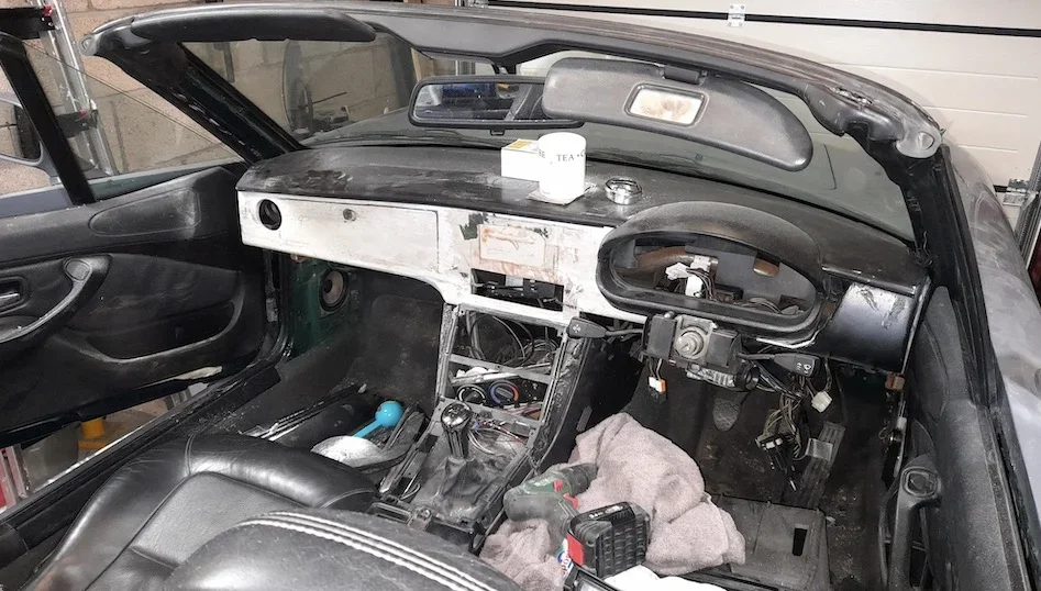 z3-507-dash-9.webp