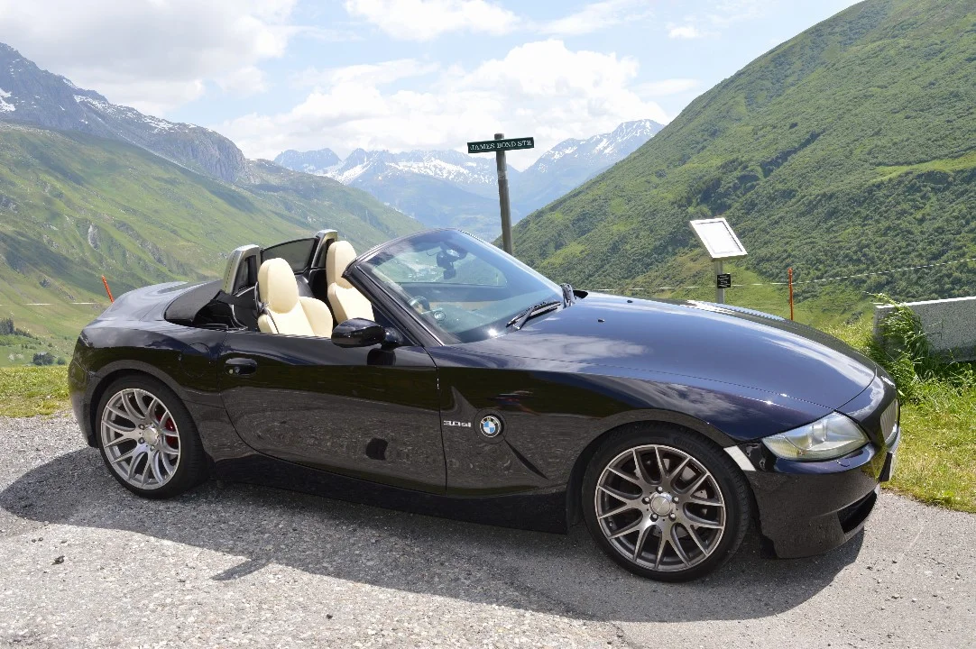 James Bond Str Switzerland